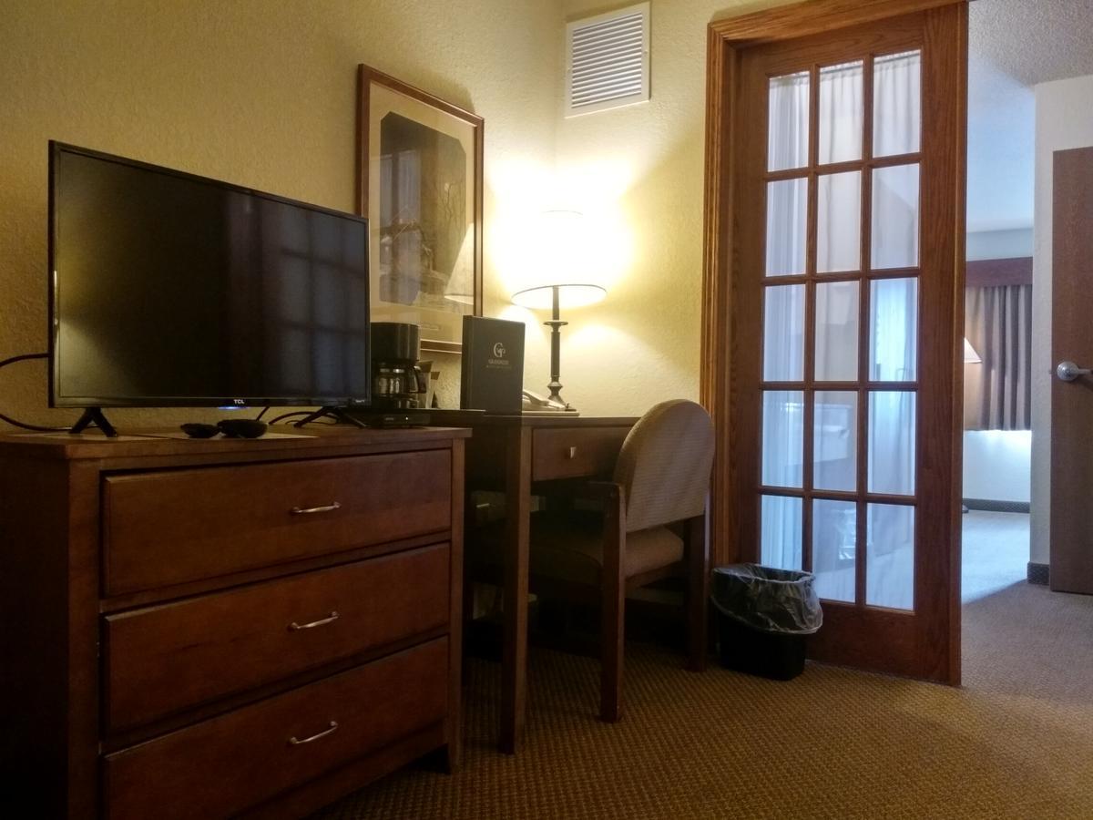 Madelia Hotel & Suites 외부 사진